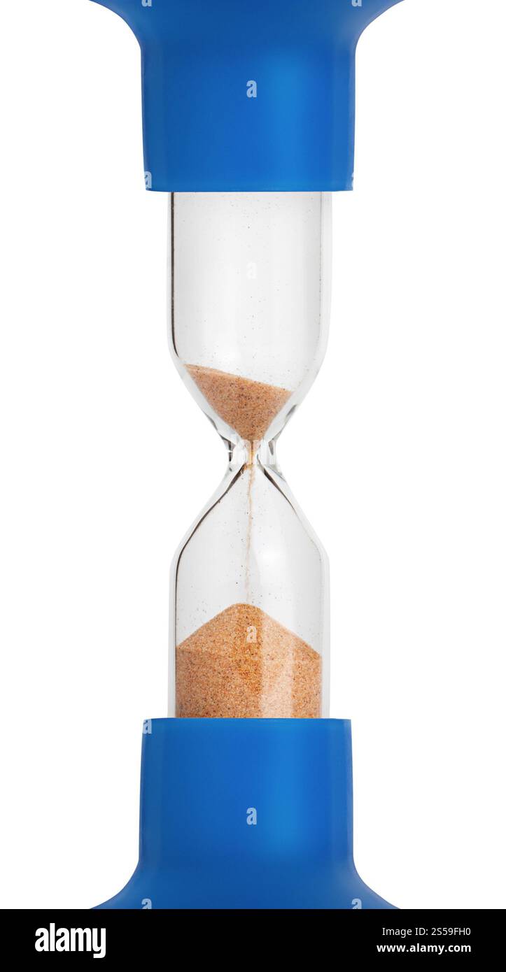 primo piano di vetro sabbioso blu isolato su sfondo bianco. primo piano di vetro sabbioso blu Foto Stock