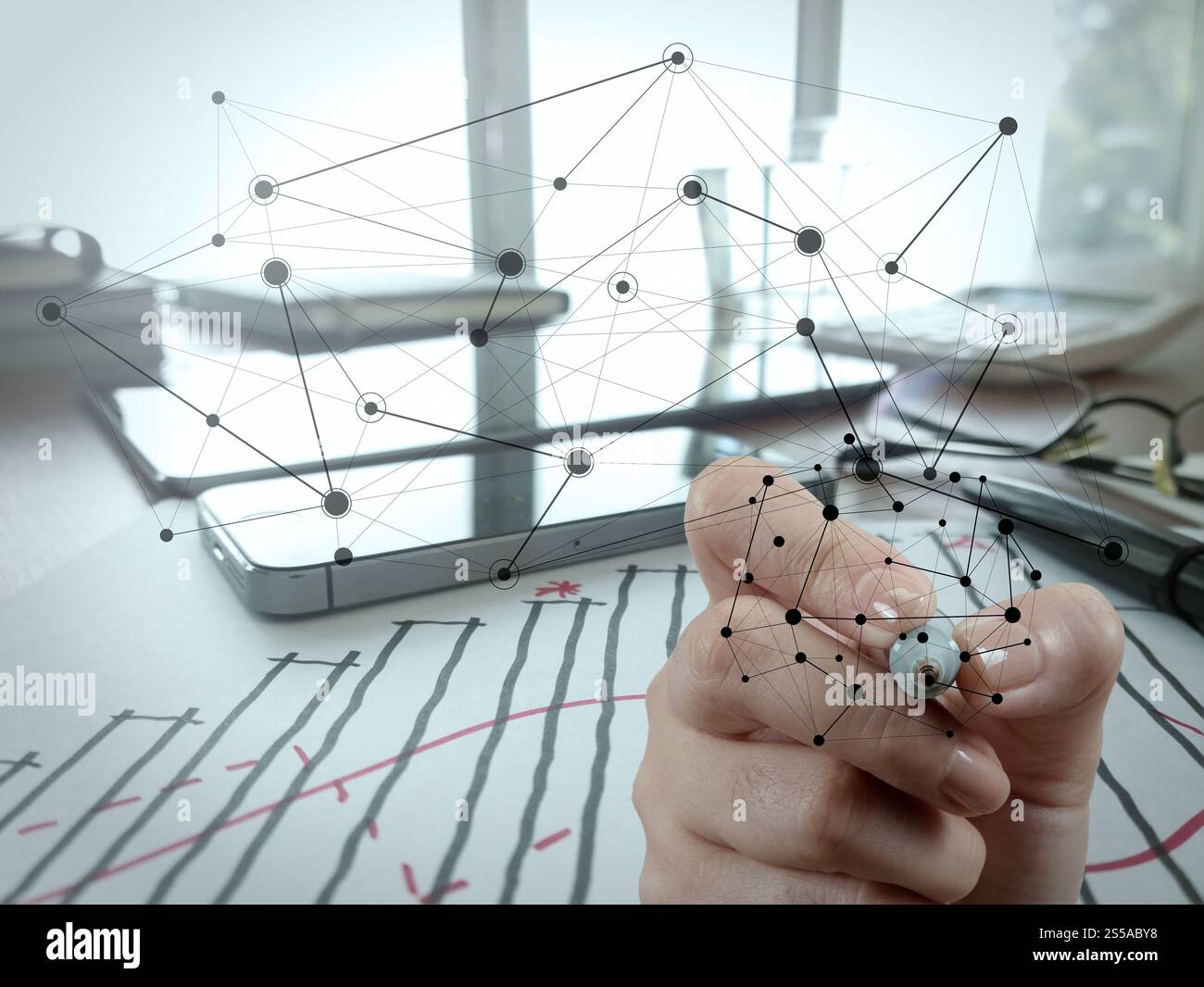 Doppia esposizione di business lavoro a mano con un nuovo moderno computer visualizza rete sociale struttura e bokeh esposizione Foto Stock