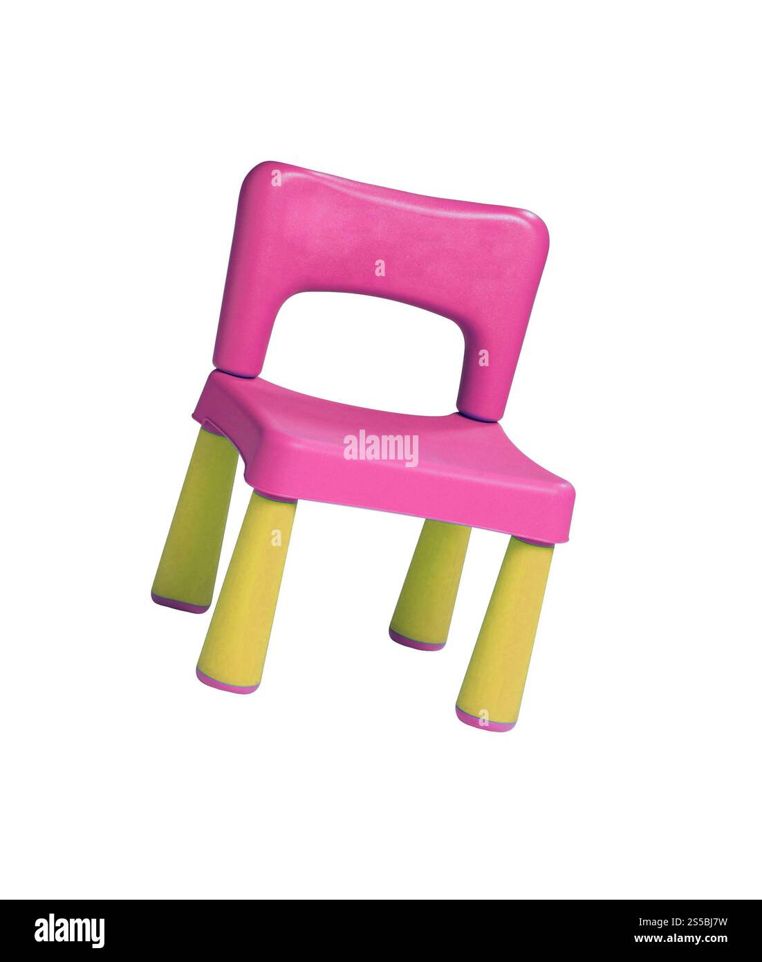 sgabello di plastica per bambini su sfondo bianco. sgabello di plastica per bambini su un bianco Foto Stock