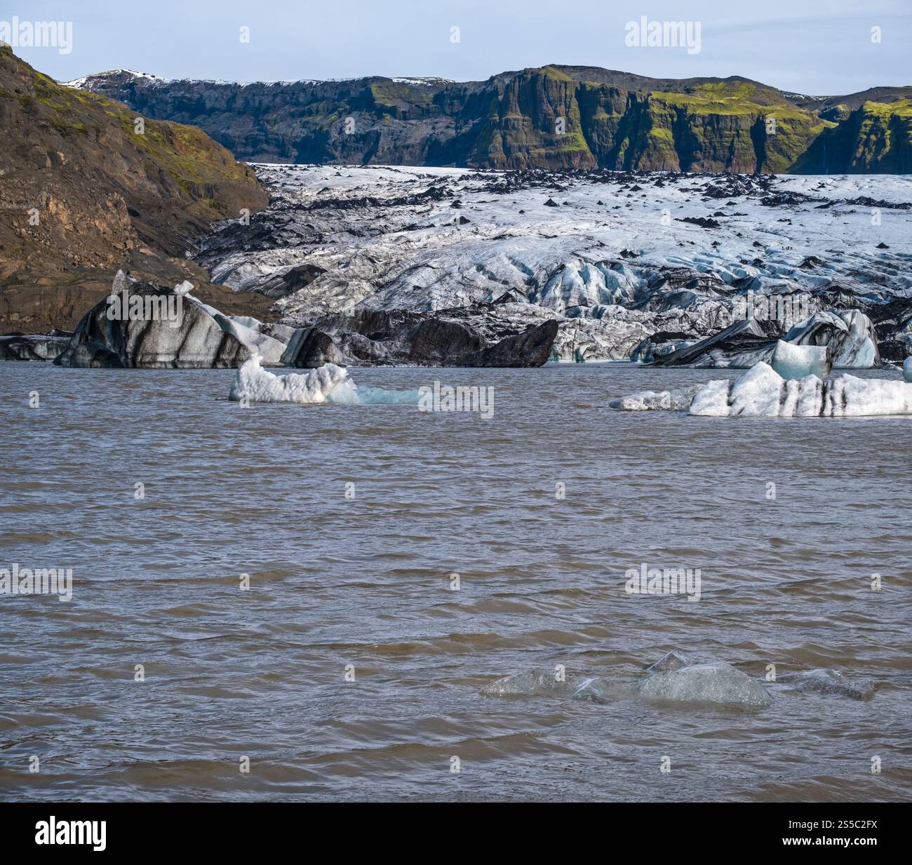 Ghiacciaio di Skaftafellsjokull, Islanda. La lingua del ghiacciaio scivola dalla calotta di Vatnajokull o dal ghiacciaio Vatna vicino al vulcano subglaciale Esjufjoll. Glaciale Foto Stock