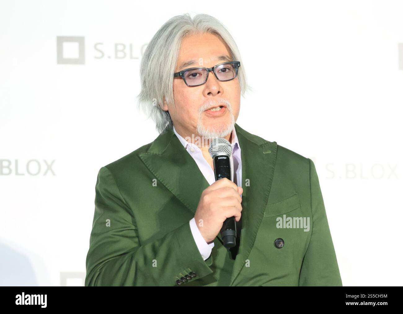 Tokyo, Giappone. 14 gennaio 2025. Toshimoto Mitom, Chief Strategy Officer (CSO) di Sony, annuncia la strategia di Sony di una soluzione Web3 incentrata sulla blockchain presso uno stabilimento di Sony a Tokyo martedì 14 gennaio 2025. Sony Group ha annunciato il lancio della nuova piattaforma Web3 "Soneium", dei servizi di scambio di criptoasset aggiornati e dell'emissione di NFT. (Foto di Yoshio Tsunoda/AFLO) Foto Stock