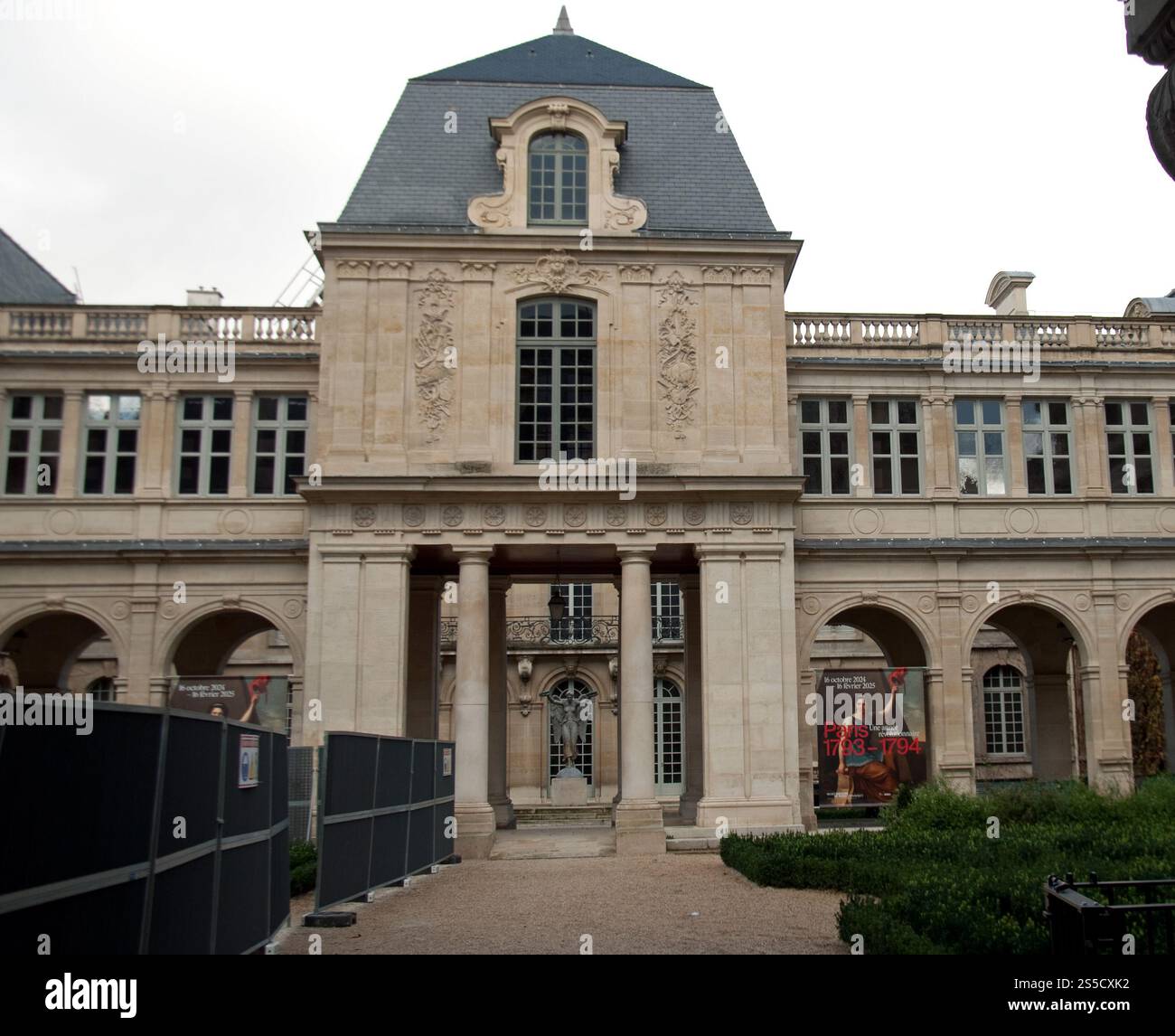 Hotel Carnevalet, il Museo storico Carnavalet di Parigi, il Marais, Distretto 3; 3eme Arrondissement, Parigi, Francia. Foto Stock