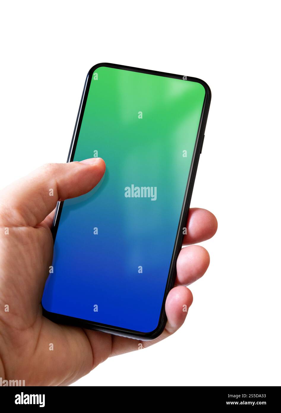 Mano che regge uno smartphone con schermo blu e verde vuoto. Isolato su sfondo bianco. Mano che regge uno smartphone con schermo blu e verde vuoto. Foto Stock