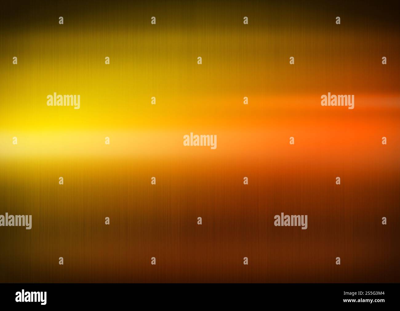 Colorato lucido metallo spazzolato. Gradiente da giallo a rosso. Sfondo con trama di sfondo orizzontale. Colorato lucido metallo spazzolato. Gradiente da Foto Stock