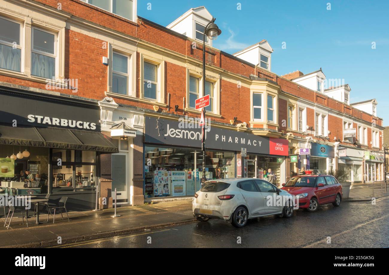 Aziende e negozi a St Georges Terrace, Jesmond, Newcastle upon Tyne, Inghilterra, Regno Unito Foto Stock