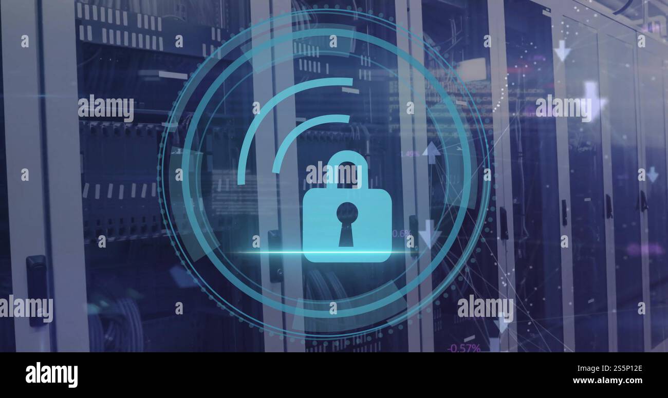 Immagine dell'oscilloscopio con lucchetto ed elaborazione dei dati su server informatici Foto Stock