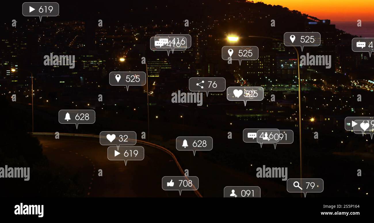 Immagine delle icone dei social media con numeri in crescita rispetto alle auto per strada Foto Stock