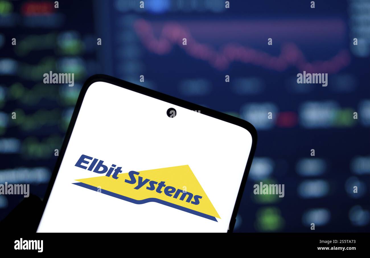 Il logo Elbit Systems viene visualizzato sullo smartphone. Elbit Systems Ltd è una società di tecnologia militare internazionale con sede in Israele Foto Stock