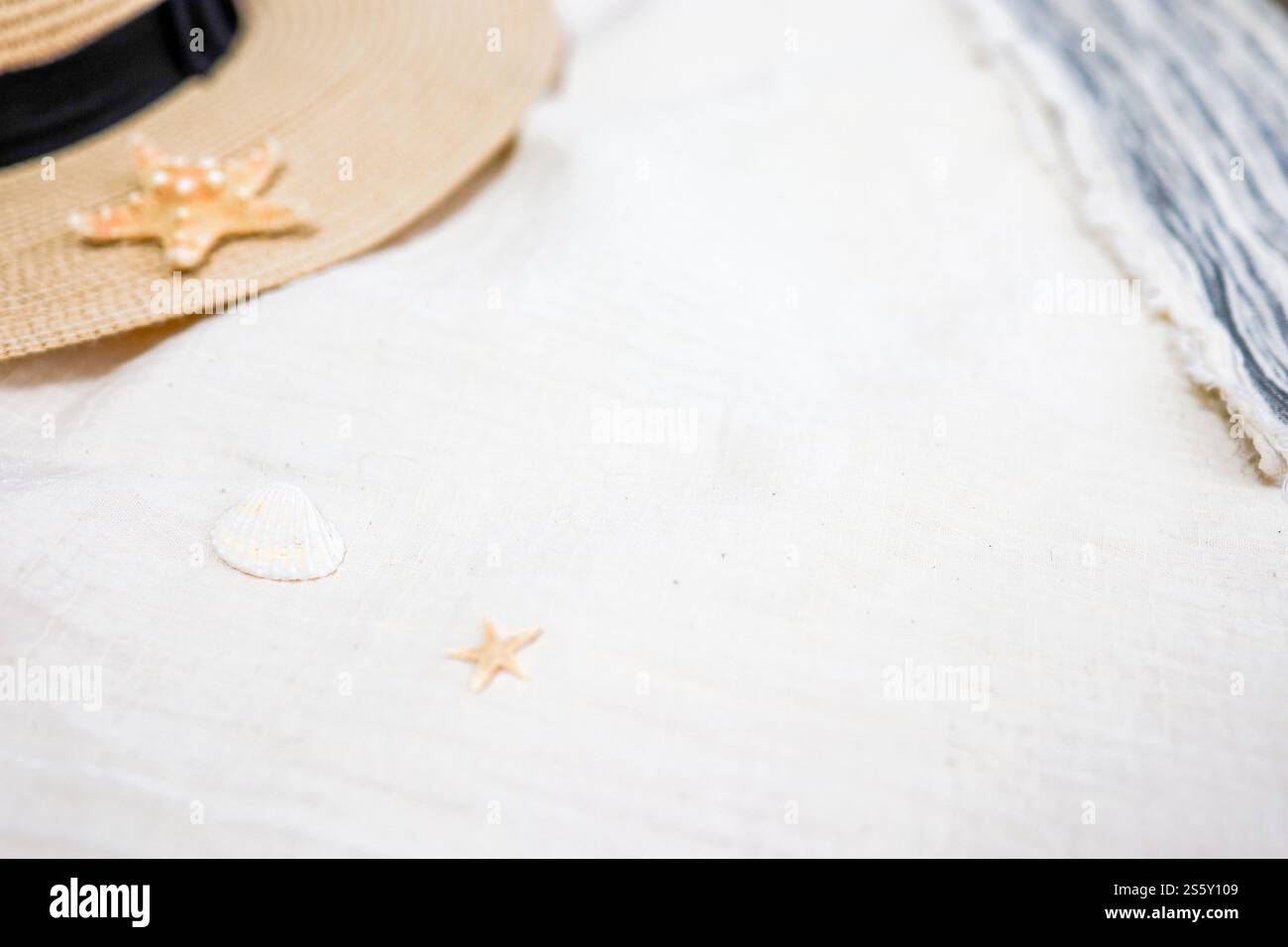 Sfondo delle vacanze estive vacanza pronta relax sulla spiaggia sfondo progettazione di spazi fotocopie, Foto Stock