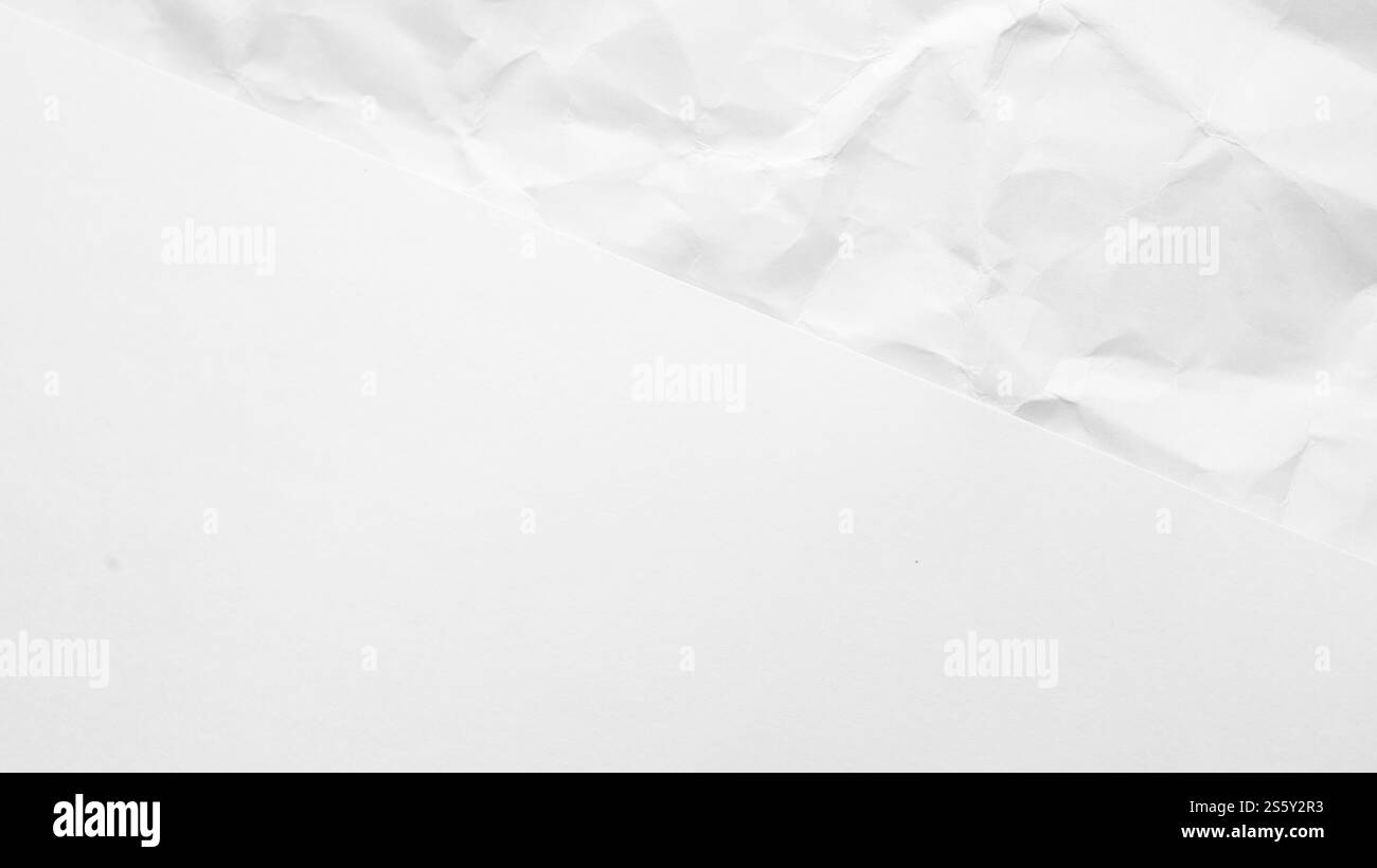 Sfondo della trama del white paper. Carta bianca increspata sfondo a forma astratta con spazio per il testo Foto Stock