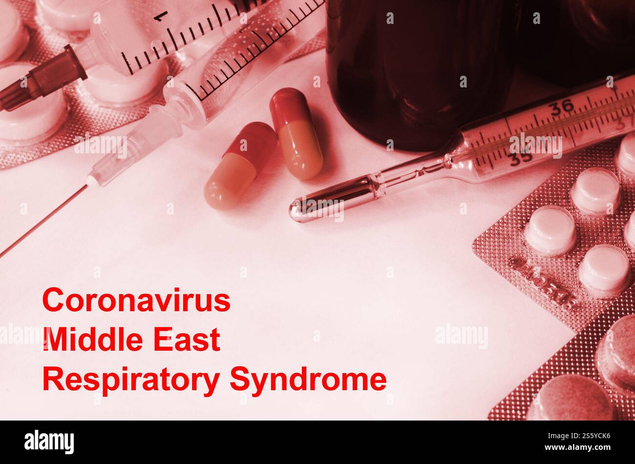MERS-CoV Novel Corona virus Concept. Collage astratto della sindrome respiratoria del Medio Oriente. Infezione pericolosa cinese. MERS-CoV Novel Corona virus Foto Stock