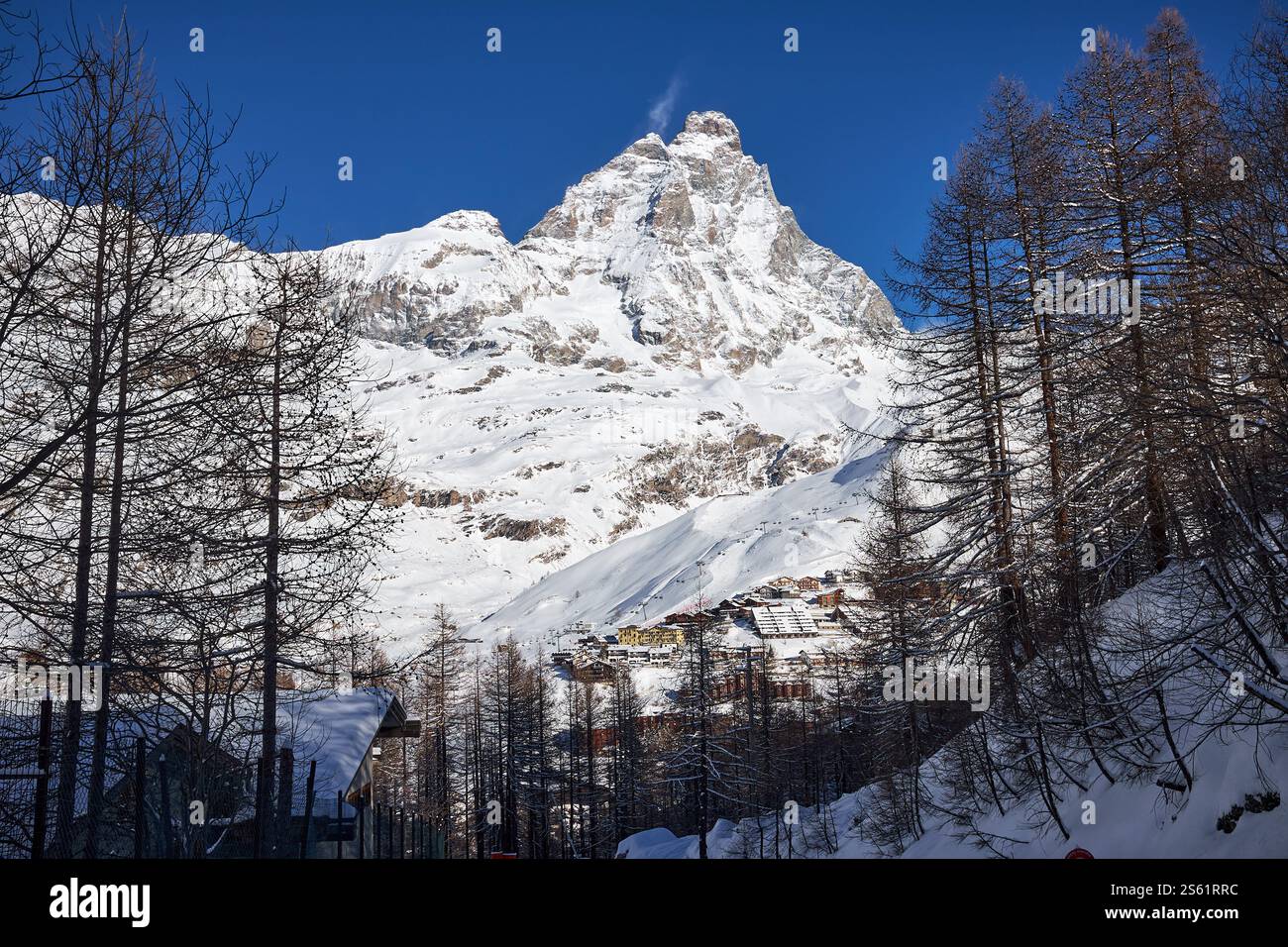 Stazione sciistica Breuil-Cervinia nelle Alpi italiane, Valle d'Aosta Foto Stock