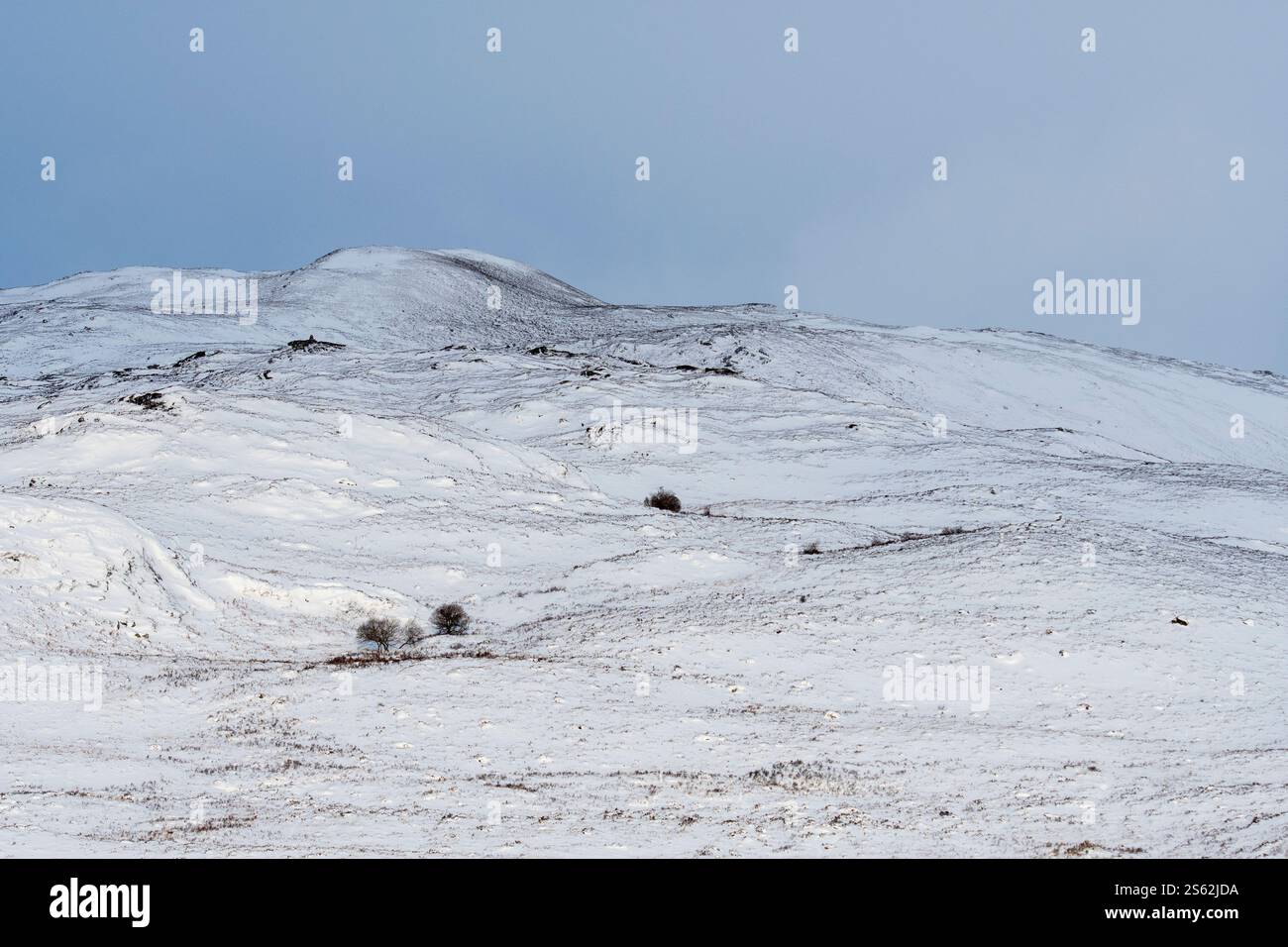 Newtonmore nella neve invernale Foto Stock