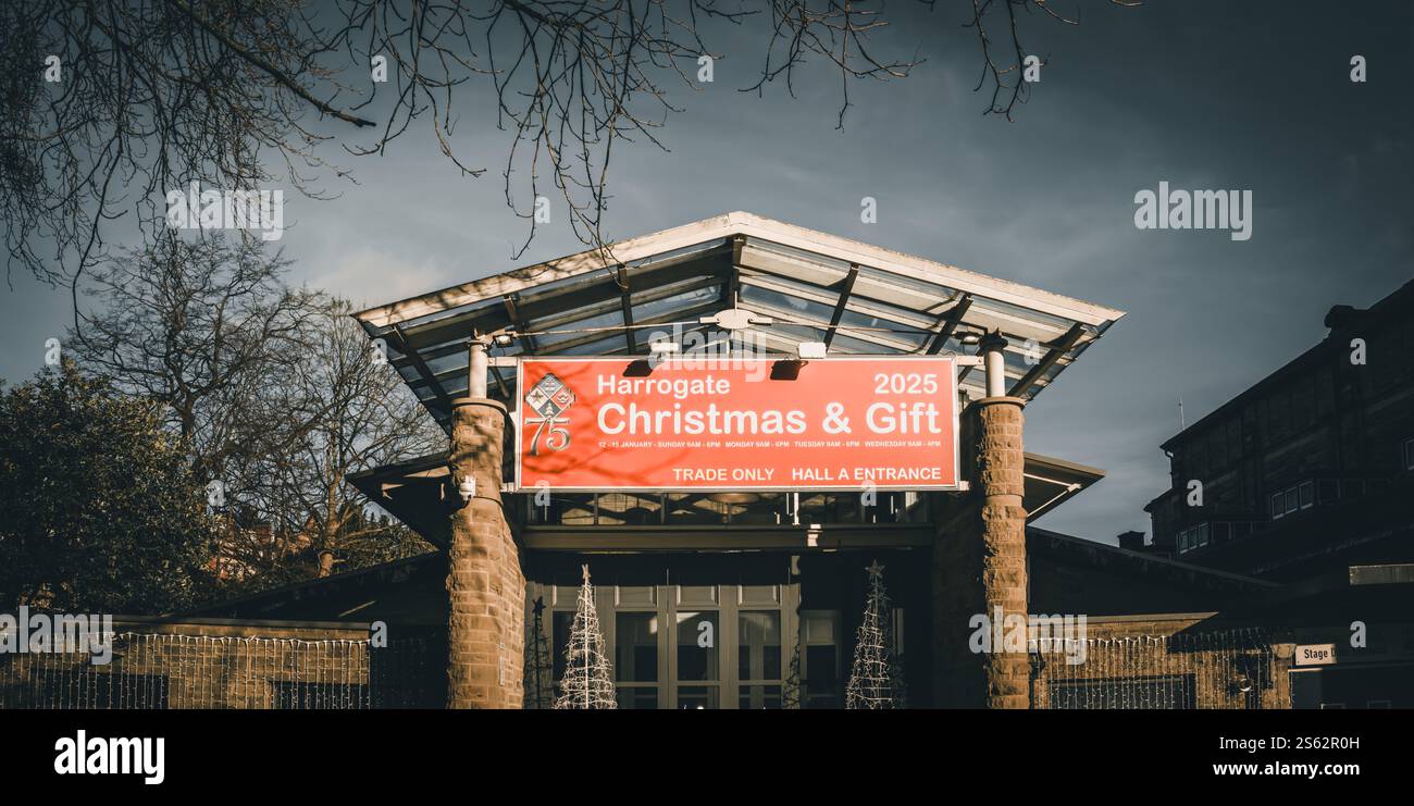 Sale espositive accanto alla Royal Hall di Harrogate. 15 gennaio 2025. Harrogate, North Yorkshire, Regno Unito. Crediti: Catturati luce Fotografia li Foto Stock