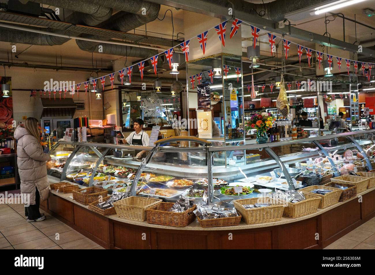 Londra, Regno Unito. 15 gennaio 2025. Famose perle di alimentari in Sloane Square per chiudere dopo 53 anni. Credito: Brian Minkoff / Alamy Live News Foto Stock