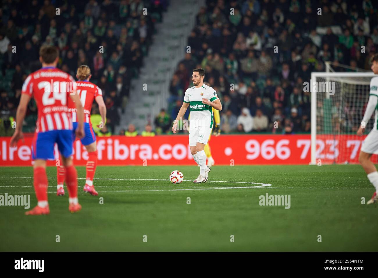 Elche, Spagna, 15 gennaio 2025. Pedro Bigas Rigo di Elche CF alla Copa del Rey Round of 16. Crediti: Vicente Vidal Fernandez/Alamy Live News Foto Stock