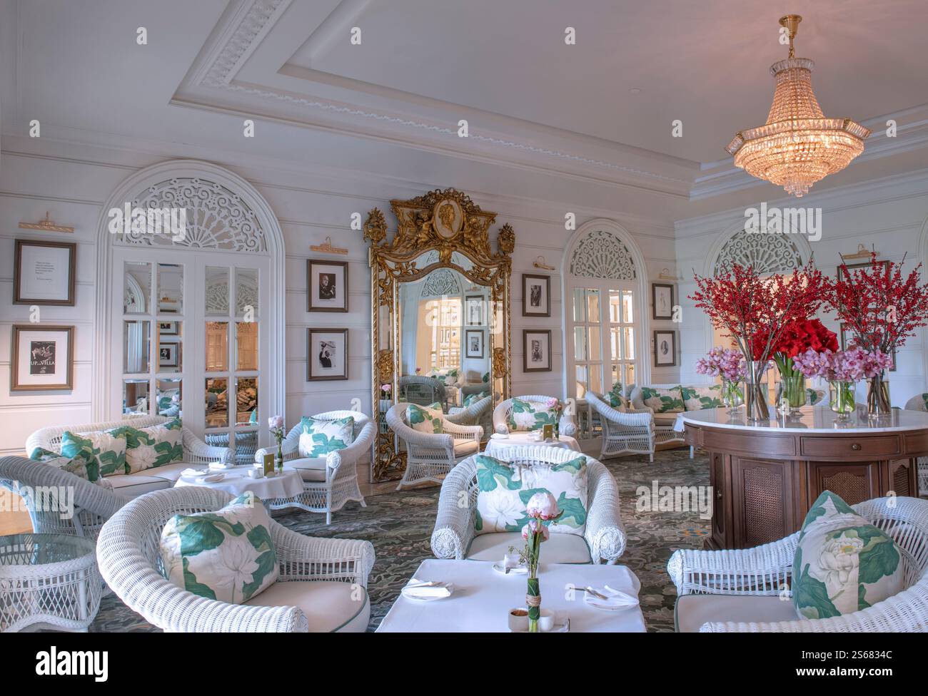 Il Mandarin Oriental Bangkok The Authors' Lounge trasuda il fascino del vecchio mondo che ricorda i primi anni '1900 Foto Stock