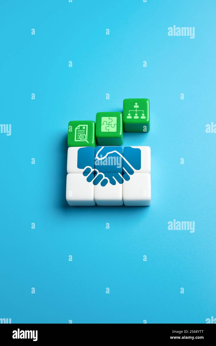 Prepararsi a concludere un accordo. Accordi e concessioni. Allineare gli obiettivi, comprendere i termini legali e anticipare le sfide. Negoziazione, d Foto Stock