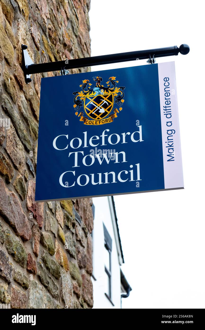 Coleford Town Council Signage, Coleford, Gloucestershire, Regno Unito Foto Stock