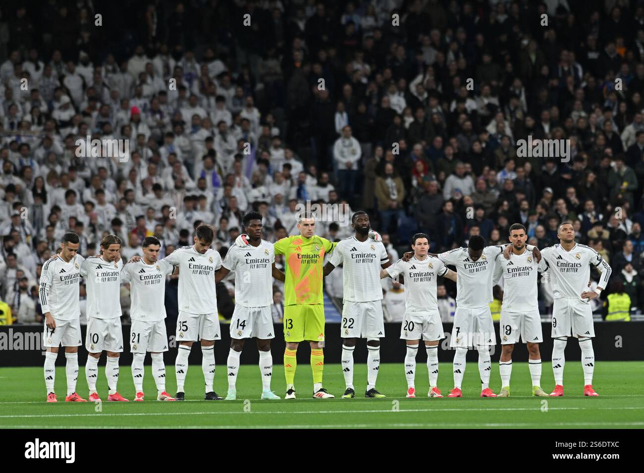 Madrid, Madrid, Spagna. 16 gennaio 2025. 13 ANDRII LUNIN, 19 DANIEL CEBALLOS, 35 RAUL ASENCIO, 14 AURELIEN TCHOUAMENI, 22 ANTONIO RÃœDIGER 9 KYLIAN MBAPPE .17 LUCAS VAZQUEZ, 20 FRANCISCO JOSE GARCIA, 21 BRAHIM DIAZ, 7 VINICIUS JosÃ‰ DE OLIVEIRA 10 LUKA MODRIC durante la partita di Coppa del Re spagnola tra Real Madrid e RCelta de Vigo all'Estadium Santiago Bernabeu il 16 gennaio 2025 a Madrid. (Immagine di credito: © Oscar Manuel Sanchez/ZUMA Press Wire) SOLO PER USO EDITORIALE! Non per USO commerciale! Foto Stock