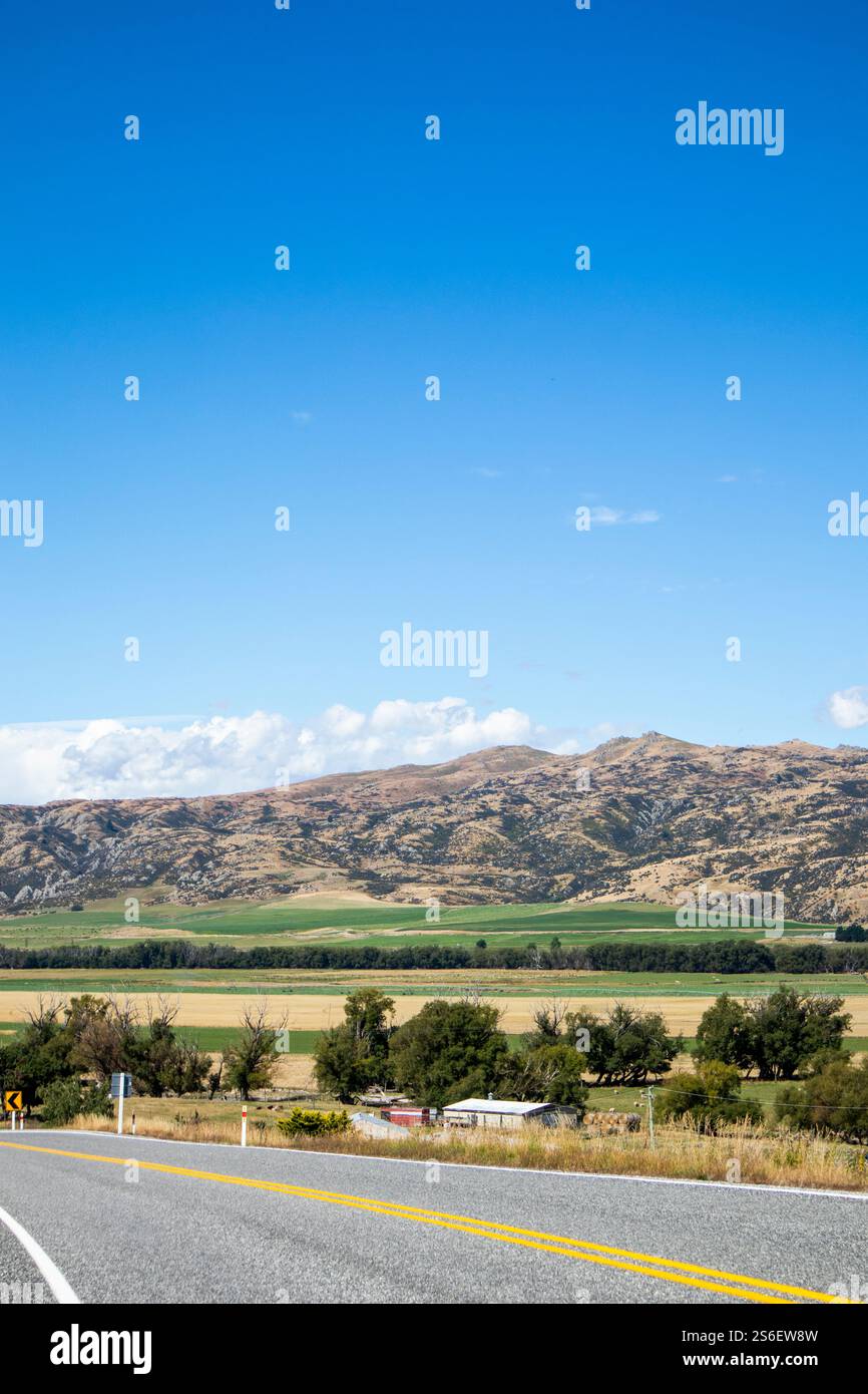 Colline vicino a Ranfurly, Otago, in nuova Zelanda Foto Stock