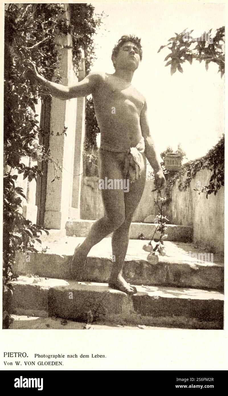 Gloeden, Wilhelm von (1856-1931) - n. 0762 - Pietro. Da die Schönheit BD 2 (1904), pag. 711. Foto Stock
