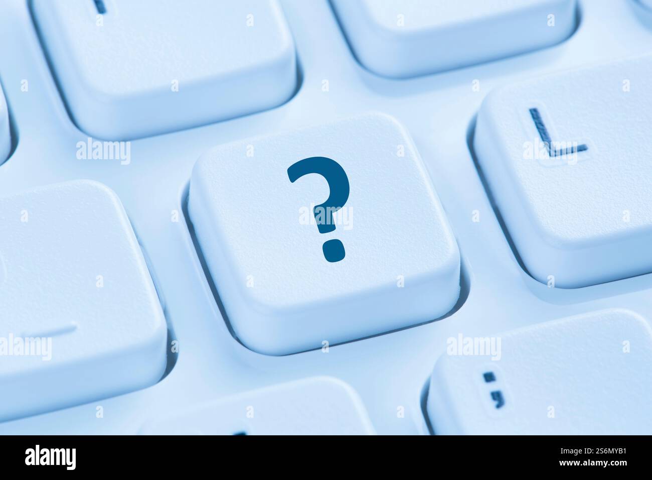 Icona blu della guida alla domanda del punto interrogativo della tastiera del computer Foto Stock