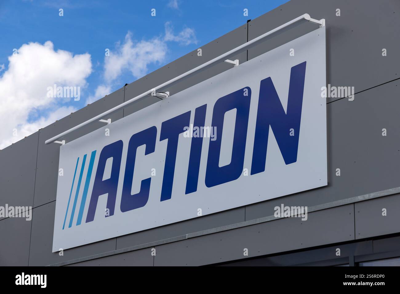 Logo azione sulla costruzione di un negozio "Action", dettaglio, Flutstraße, Wilhelmshaven, bassa Sassonia, Germania Foto Stock