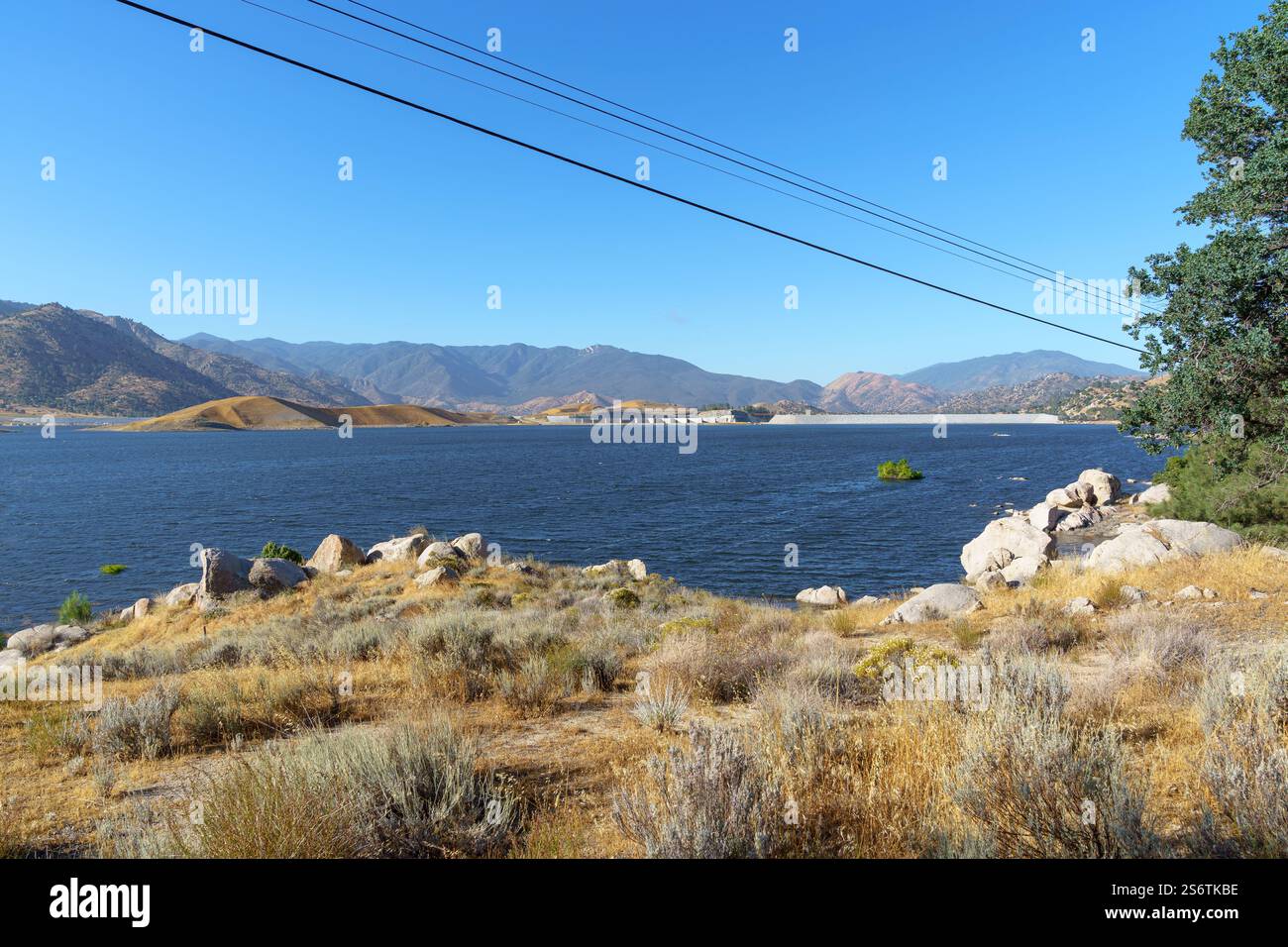 Lago artificiale Isabella Lake Dam nella Sequoia National Forest, California, contea di Kern Foto Stock