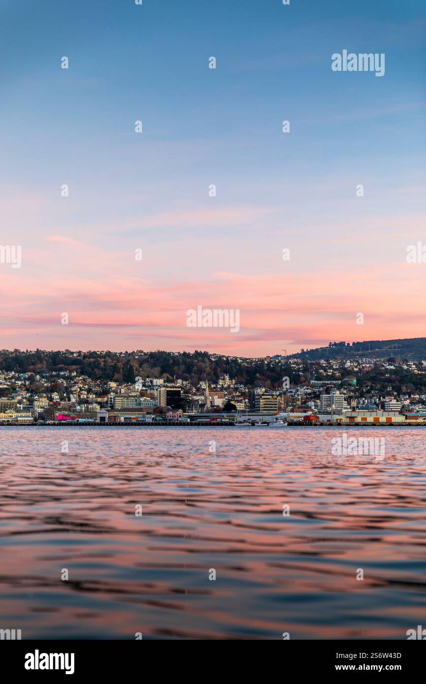 Alba su Dunedin, Otago, nuova Zelanda Foto Stock