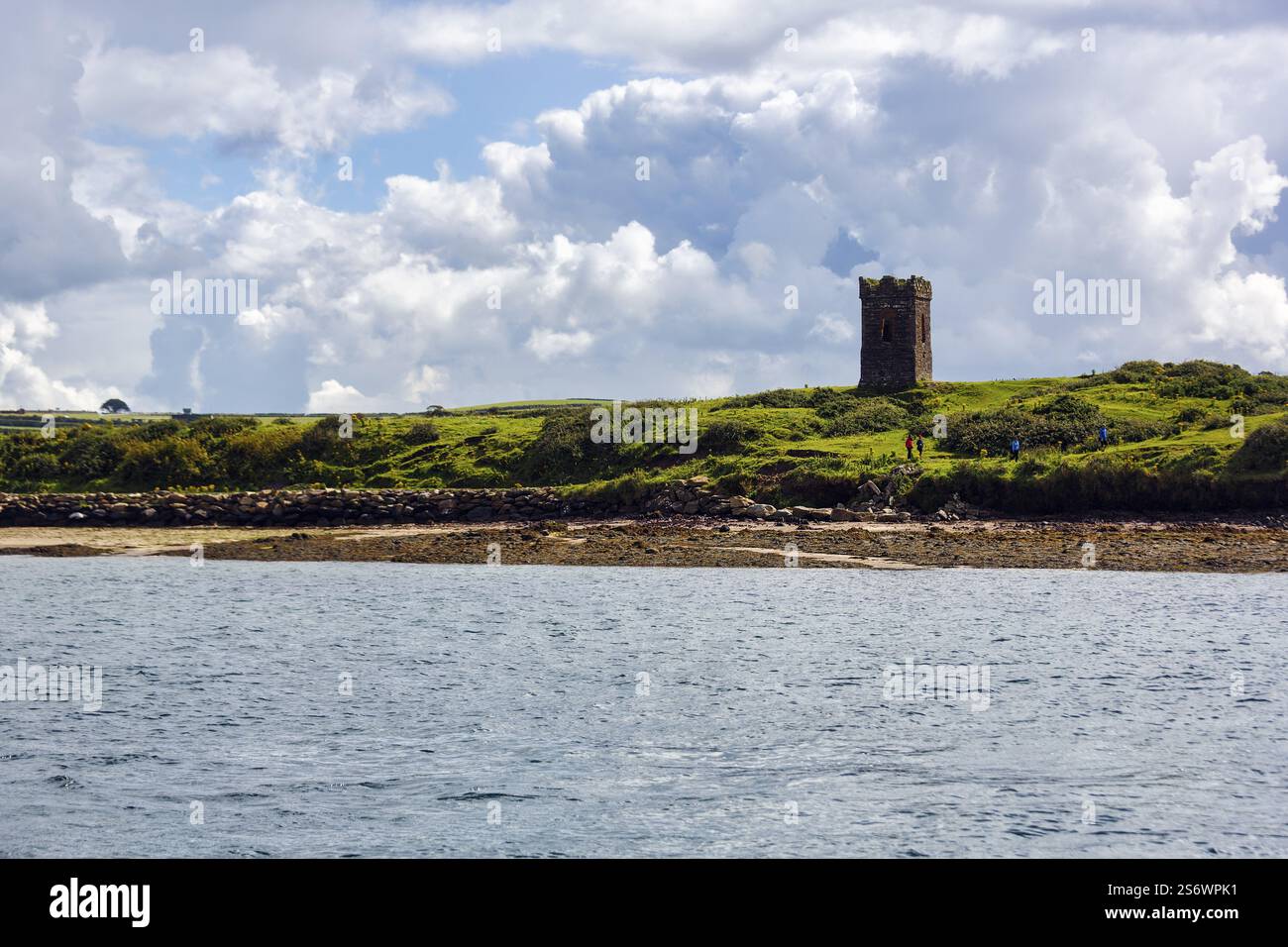 Hussey's Folly Tower, litorale, Dingle Bay, Dingle Peninsula, County Kerry, Slea Head Drive, Wild Atlantic Way, North Atlantic, Irlanda, Europa Foto Stock