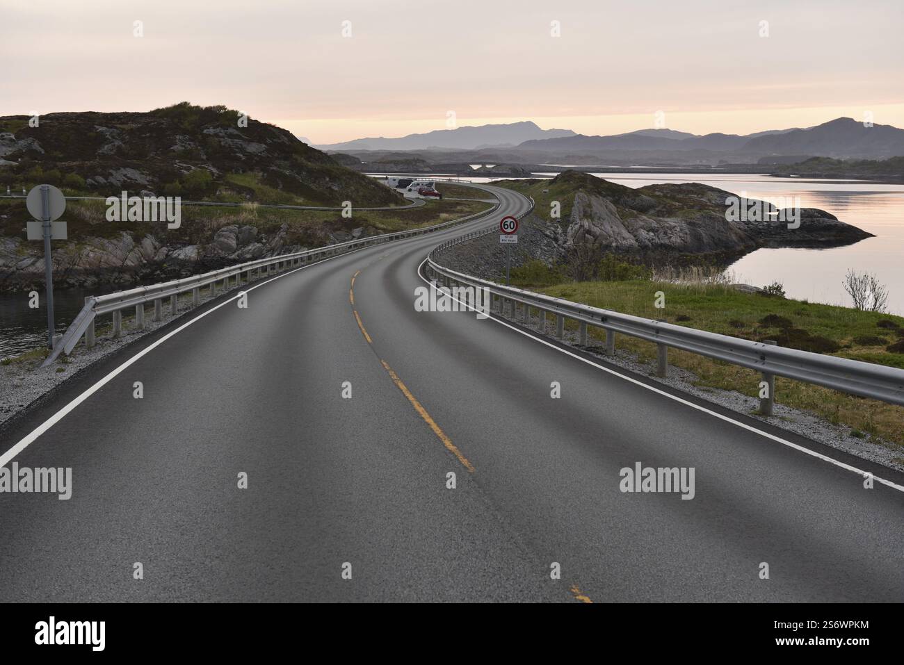 La Atlantic Road, strada di campagna in Norvegia Foto Stock