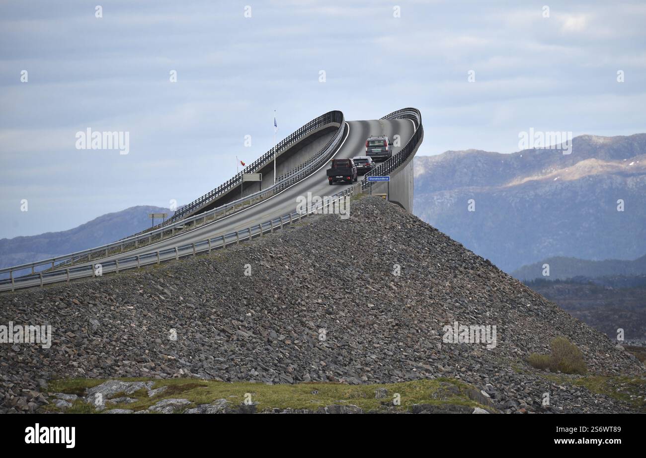 La Atlantic Road, strada di campagna in Norvegia Foto Stock