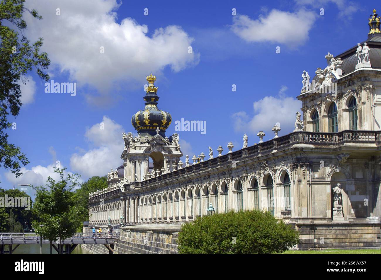 Photomontage, (M), Germania, Sassonia, Dresda, Zwinger (lato sud) porta della Corona con Long Galleries, Dresda, Sassonia, Repubblica Federale di Germania, Europa Foto Stock