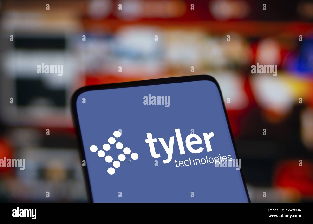 il logo tyler technologies viene visualizzato sullo smartphone. Tyler Technologies Inc è un fornitore di software per la società del settore pubblico degli Stati Uniti Foto Stock