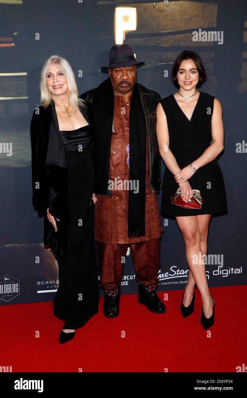 Joanna Cassidy, Ving Rhames und Luise Großmann bei der Premiere des Kinofilms 'Uppercut' im Kino in der Kulturbrauerei. Berlino, 17.01.2025 Foto Stock
