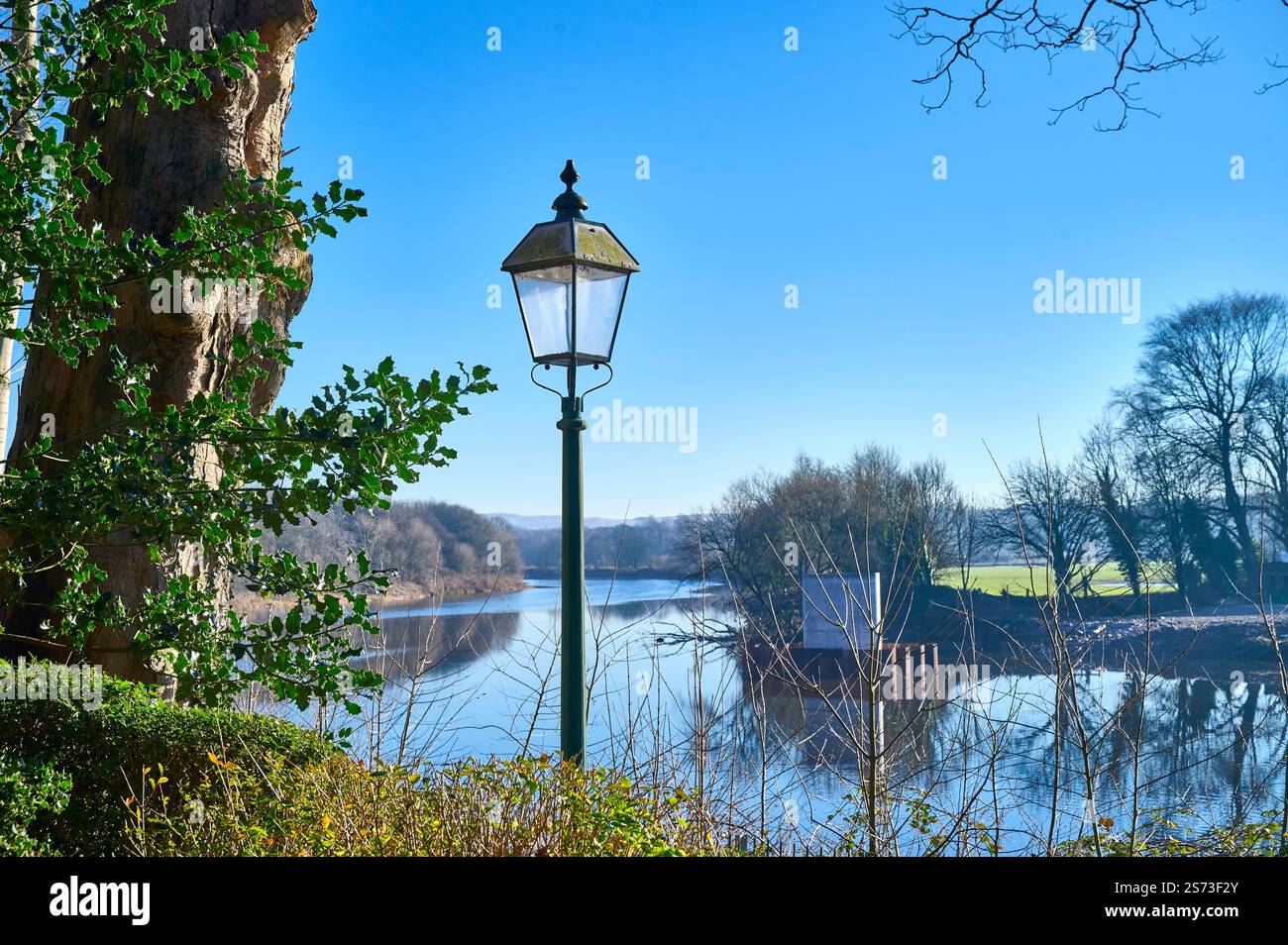Ammira il fiume Ribble da Avenham Park, Preston Foto Stock Ammira il fiume Ribble da Avenham Park, Preston Foto Stock