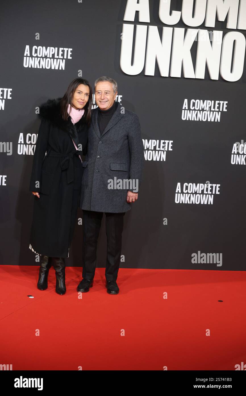 Roma, Italia. 17 gennaio 2025. Raffaele Ranucci e moglie durante la prima italiana del film "A complete Unknown" diretto da James Mangold all'Auditorium Parco della musica. (Foto di Paolo Pizzi/Pacific Press) credito: Pacific Press Media Production Corp./Alamy Live News Foto Stock