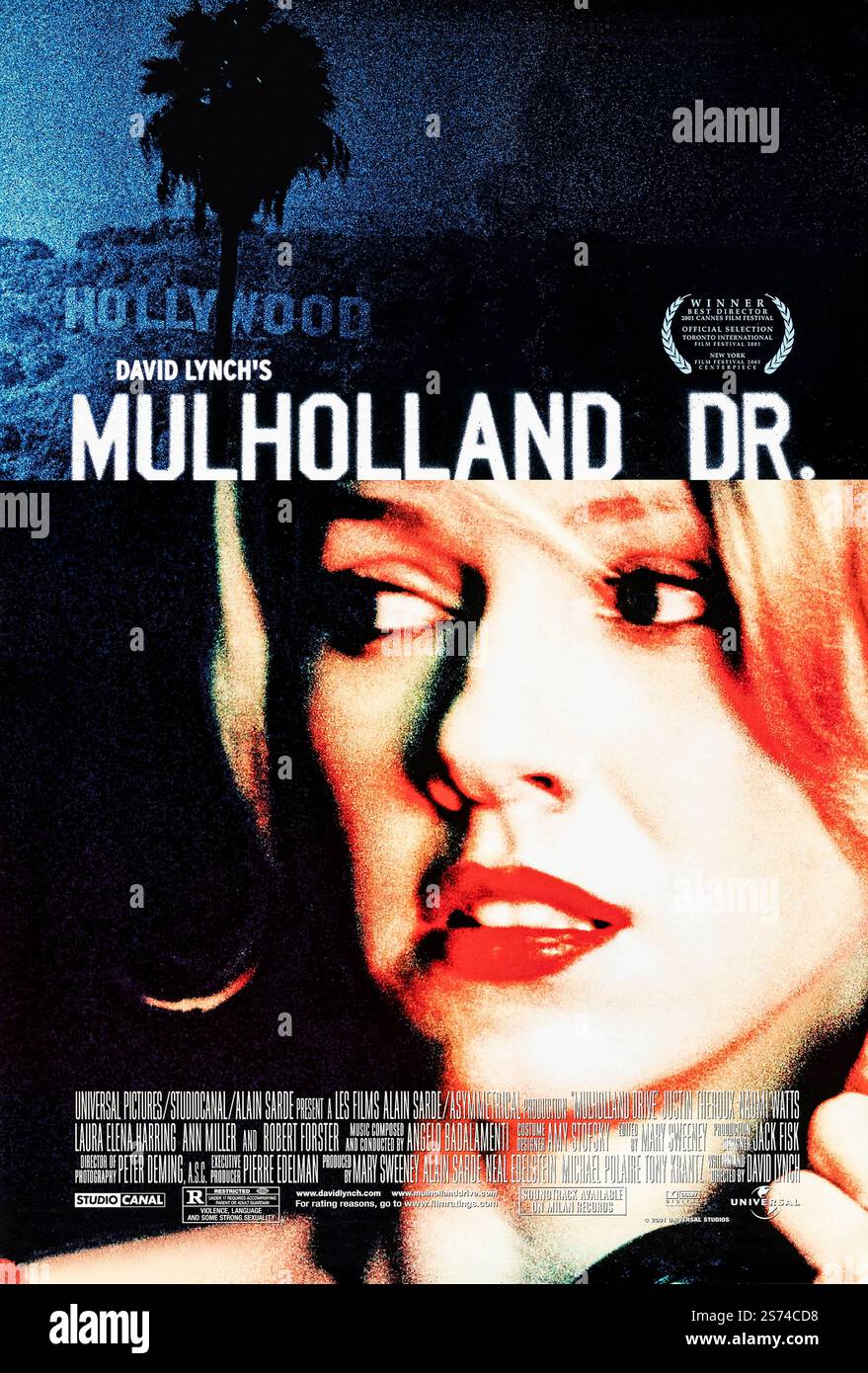 Mulholland Drive (2001) diretto da David Lynch e interpretato da Naomi Watts, Laura Harring e Justin Theroux. Un thriller psicologico surreale su un'aspirante attrice che arriva a Los Angeles e si ritrova intrappolata in una trama misteriosa che coinvolge una bella amnesia. Fotografia di un poster originale del 2001 USA a un foglio SOLO PER USO EDITORIALE. Crediti: BFA / Universal Pictures Foto Stock