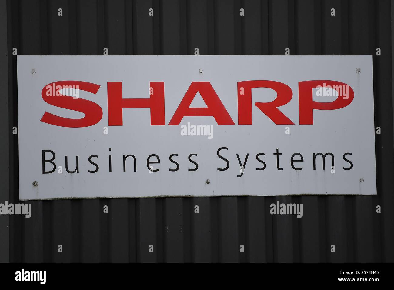 Germania, Paderborn, Januar 19. 2025, firma o scrittura di SHARP Business Systems, offre prodotti e soluzioni innovativi nel settore aziendale Foto Stock