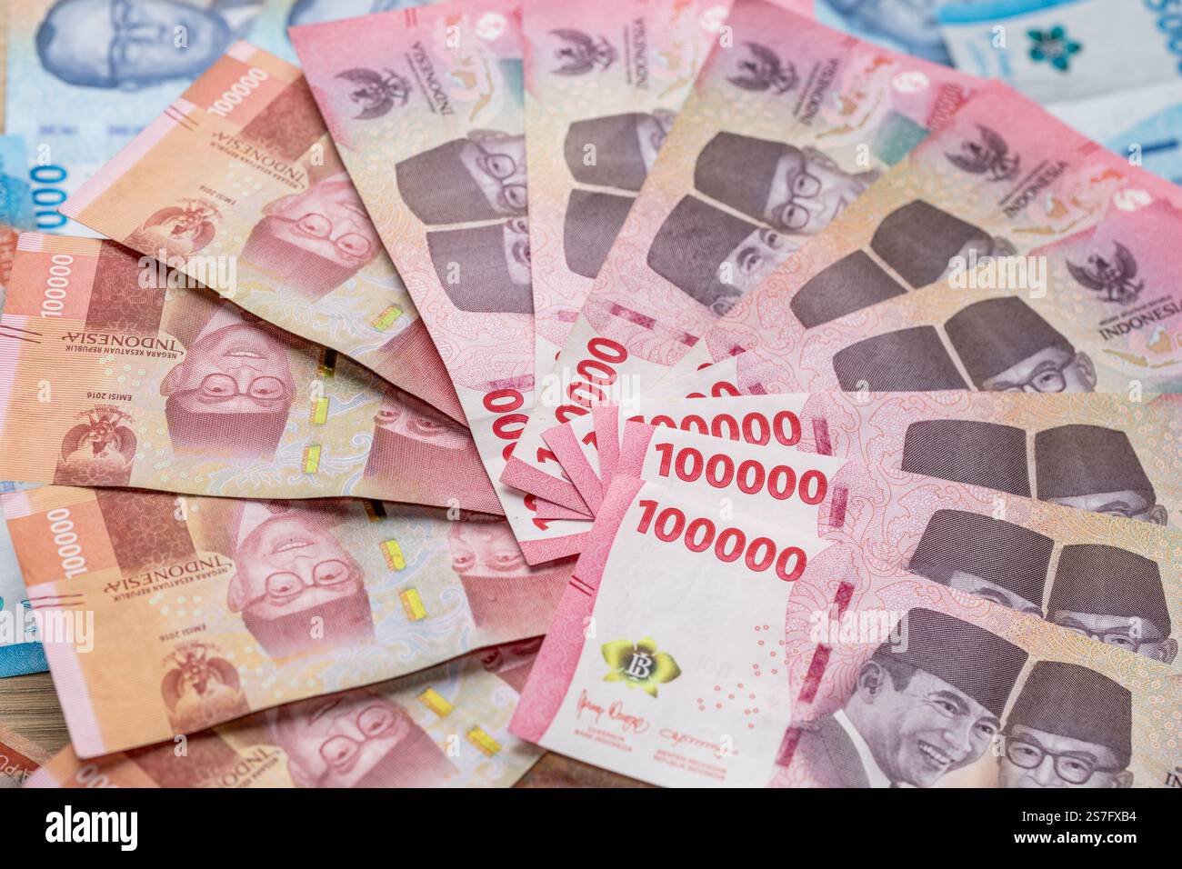 Finanziamento dell'Indonesia. Grande quantità di rupia indonesiana. Background aziendale Foto Stock