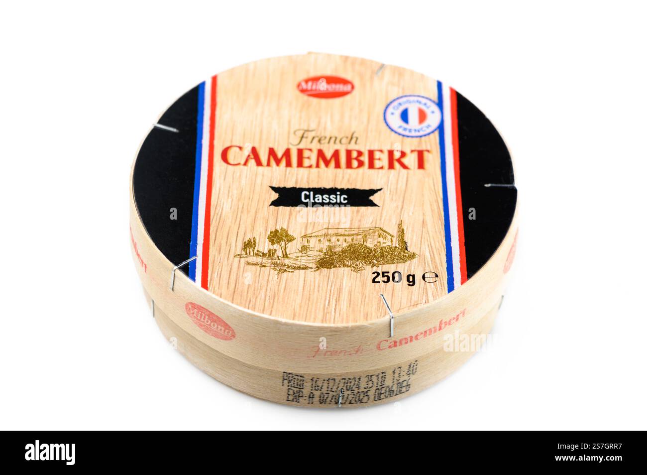Gaziveren Cyprus -19.01.2025 il formaggio camembert avvolto offre sapori autentici, invitanti abbinamenti salati per una deliziosa esperienza di degustazione. Foto Stock