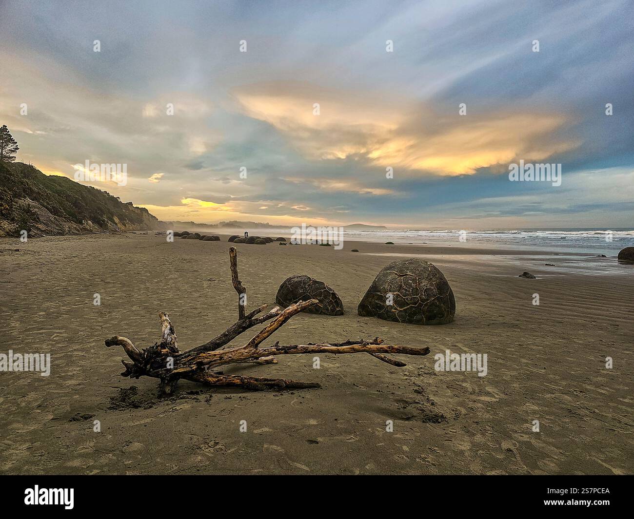 Moeraki Boulders, Otago, Isola del Sud, Nuova Zelanda Foto Stock