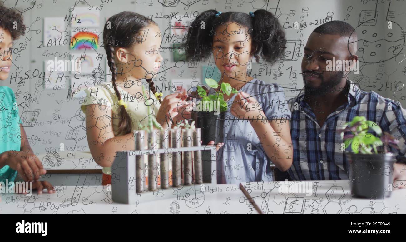 Immagine della formula chimica su scolari e insegnanti diversi in classe Foto Stock