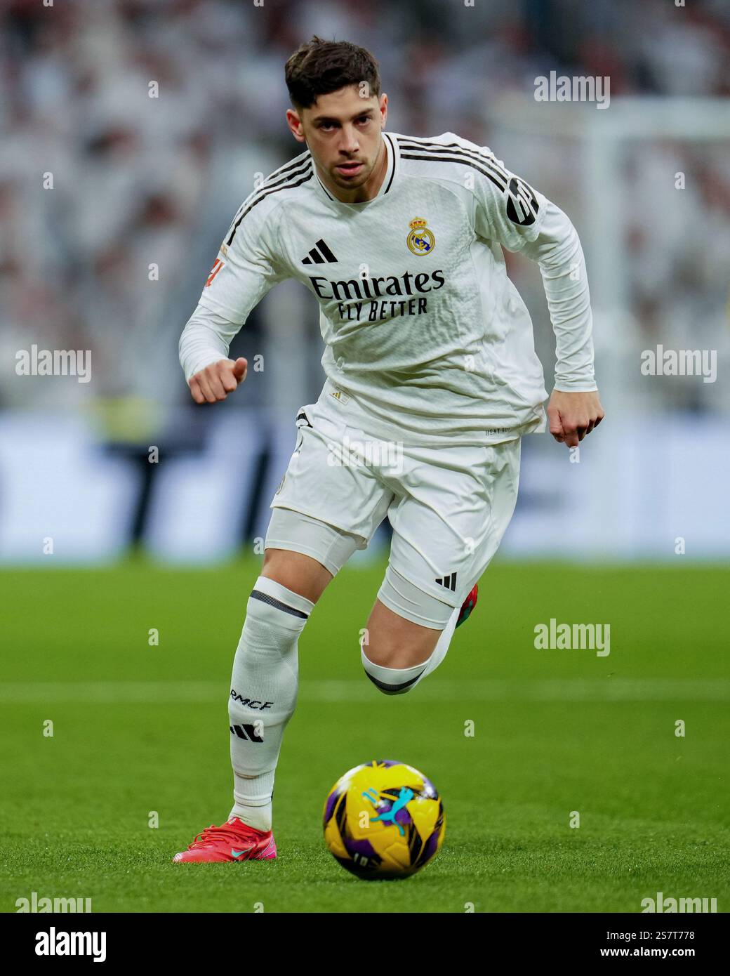 Madrid, Spagna. 20 gennaio 2025. Fede Valverde del Real Madrid durante la partita della Liga EA Sports tra Real Madrid e UD Las Palmas giocata allo stadio Santiago Bernabeu il 19 gennaio 2025 a Madrid, Spagna. (Foto di Bagu Blanco/PRESSINPHOTO) credito: PRESSINPHOTO SPORTS AGENCY/Alamy Live News Foto Stock