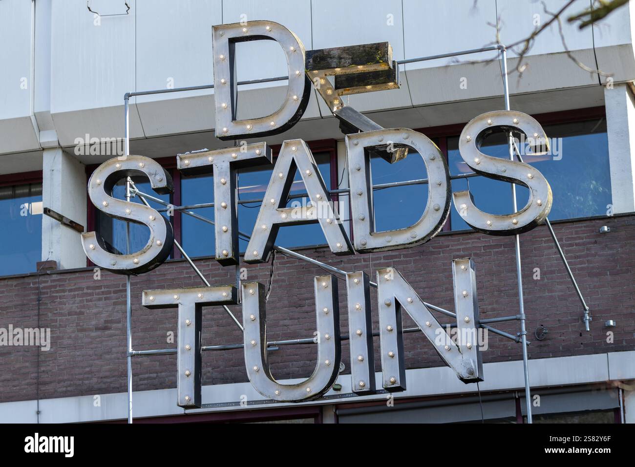 Insegna vintage “De Stadstuin”. Lo Stadstuin è un paradiso per creativi, sportivi, allenatori e amanti del buon vivere. Con lo spazio e i servizi. Foto Stock