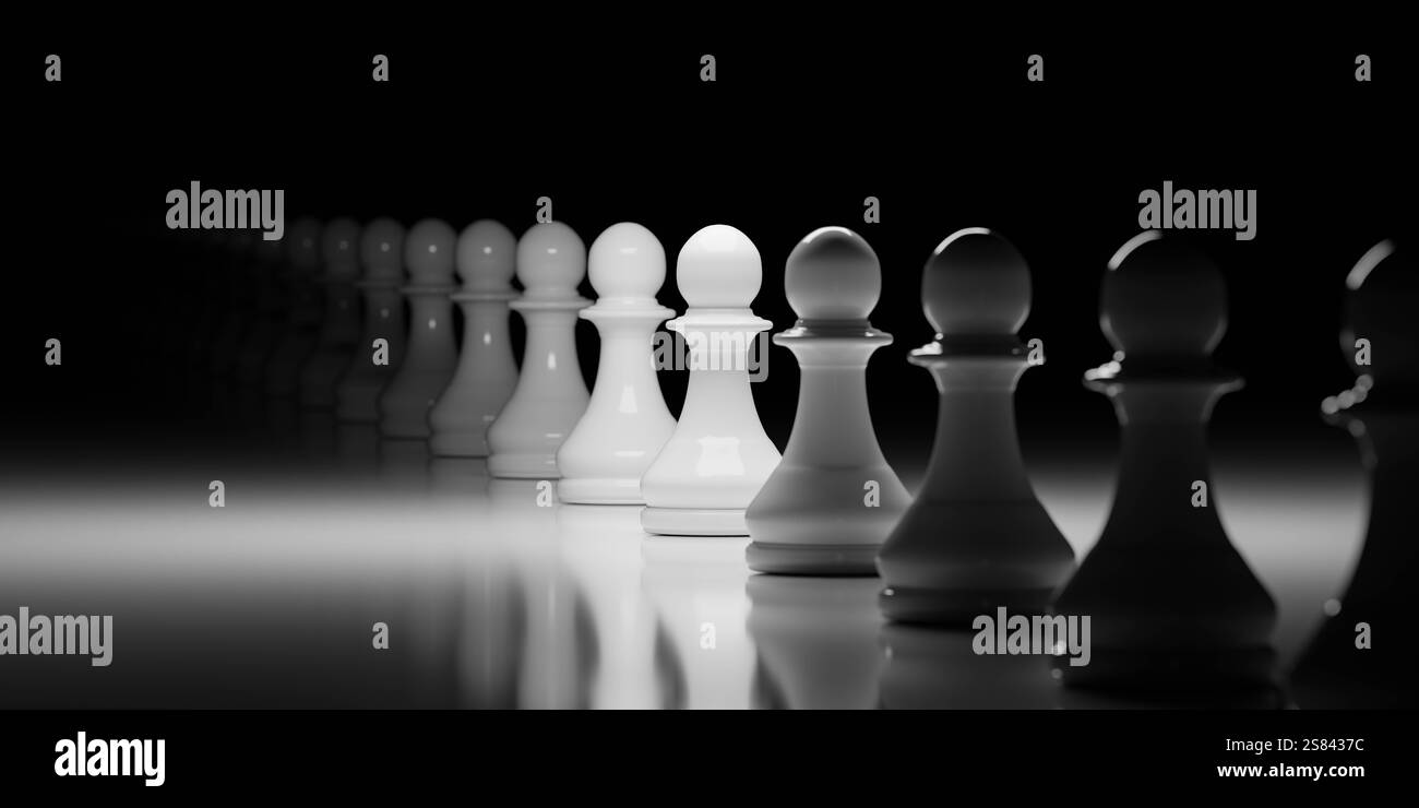 Fila di pedine bianche per scacchi in monocromia Foto Stock