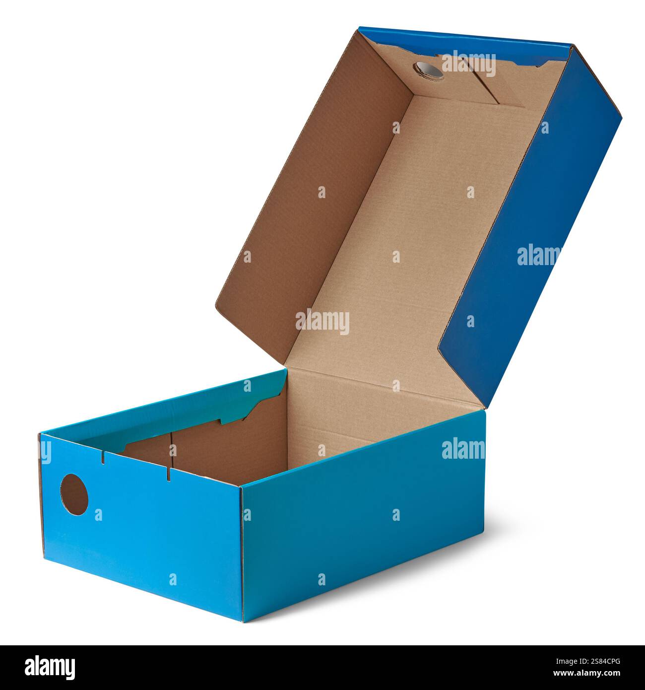 primo piano di una scatola di cartone rettangolare blu aperta o di una scatola di scarpe vuota sfondo bianco isolato, piccolo foro su un lato, modello mock-up Foto Stock
