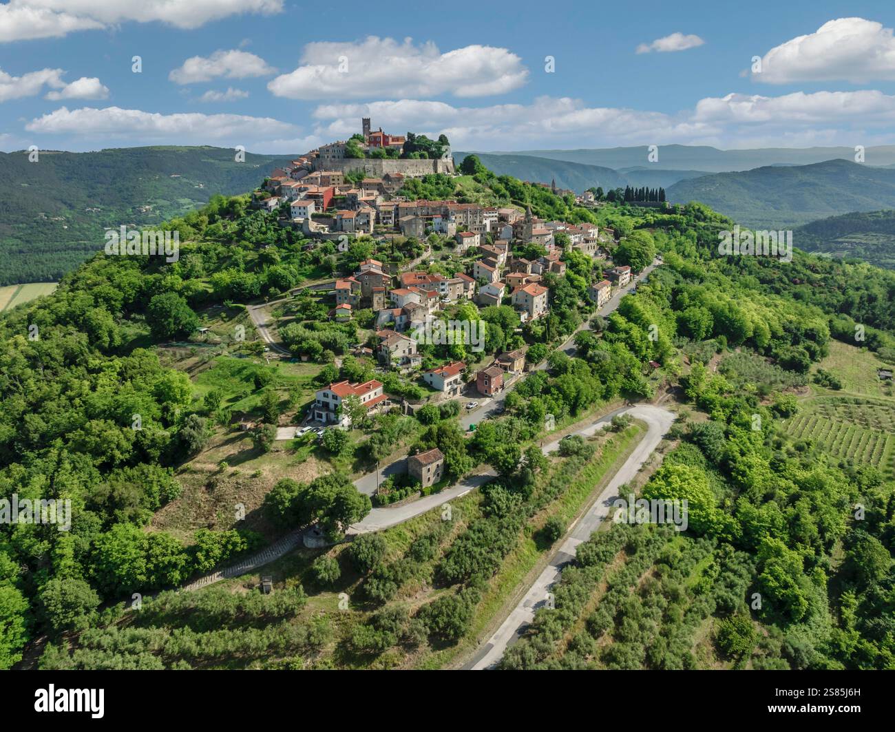 Villaggio collinare di Motovun, Istria, Croazia Foto Stock