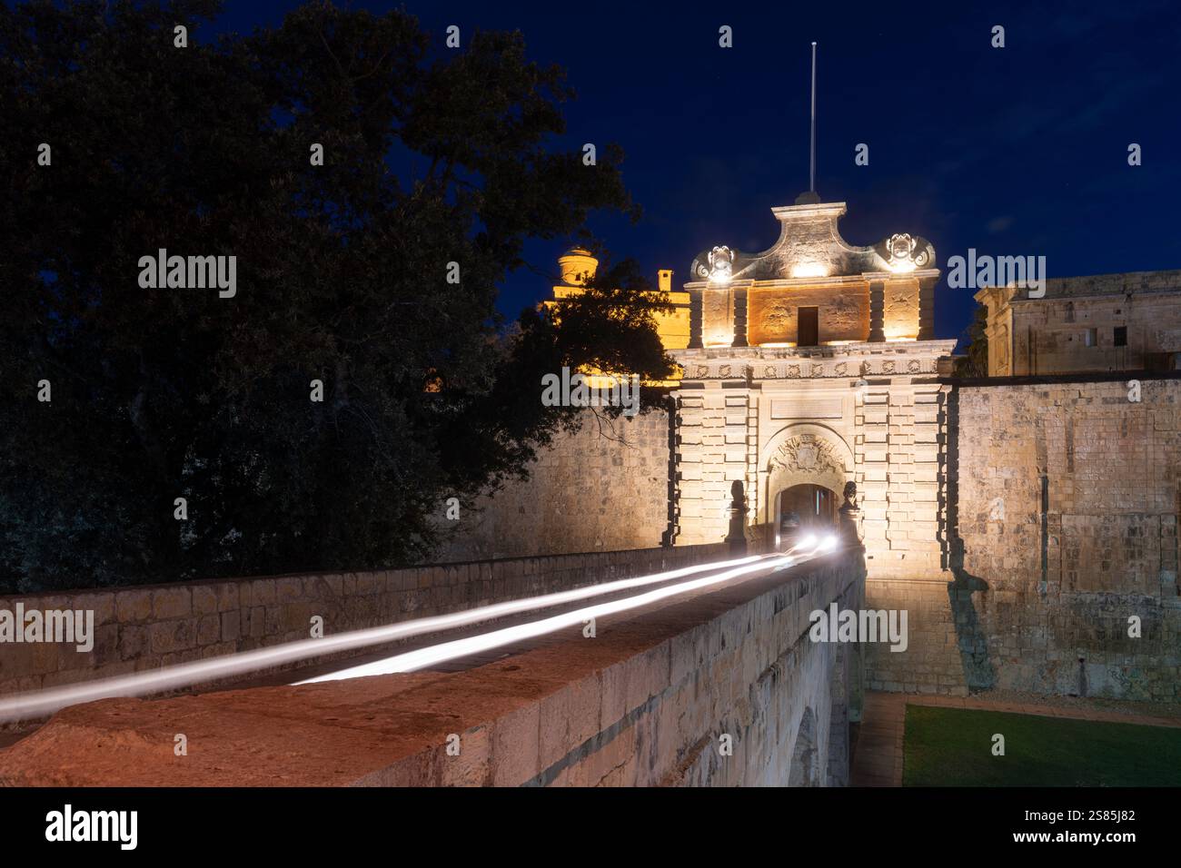 Porta Mdina all'ora blu, Mdina, Malta Foto Stock